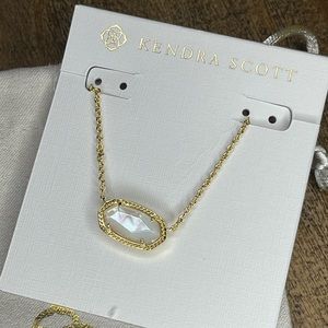 NWT- Kendra Scott Elisa Necklace